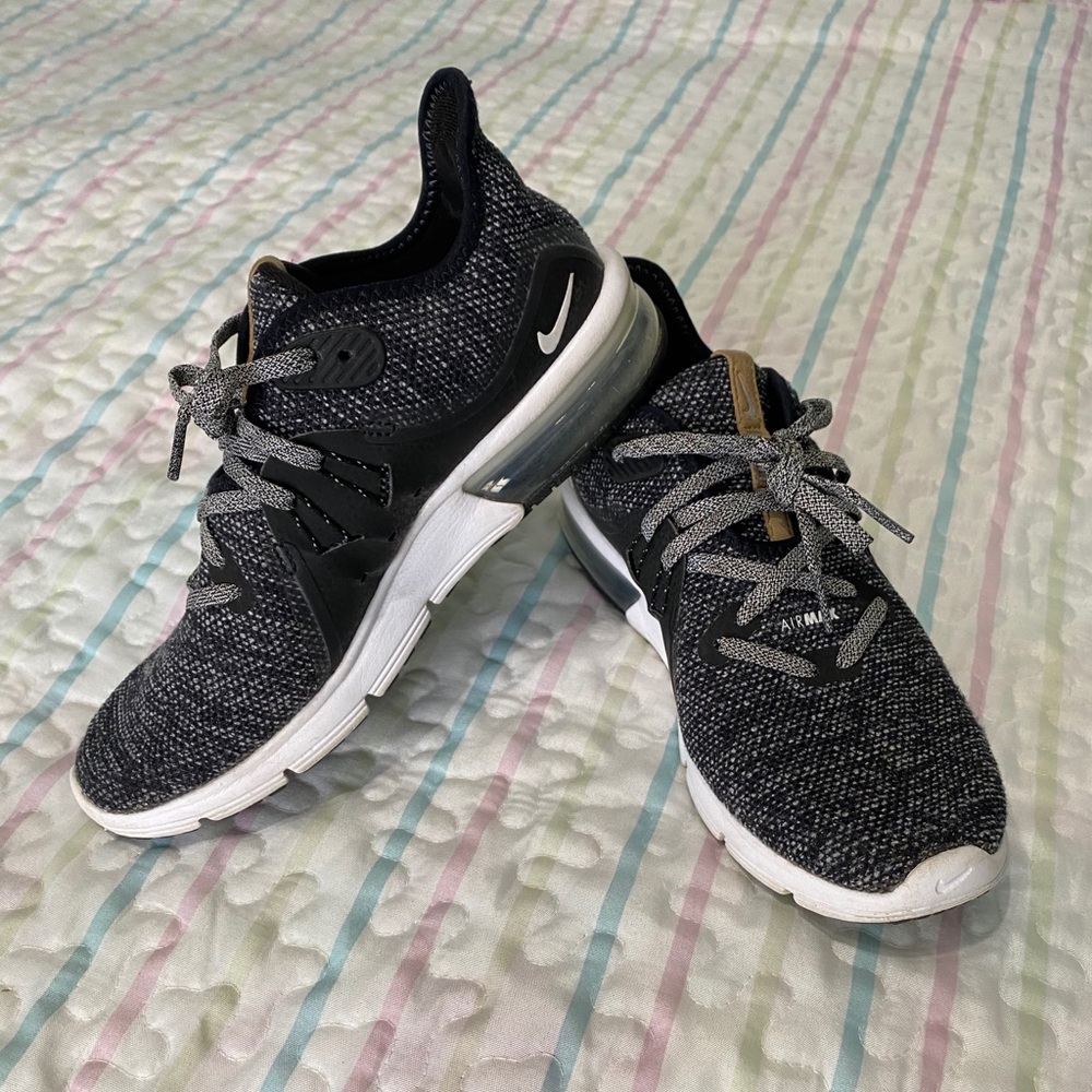 Nike Airmax women’s 7